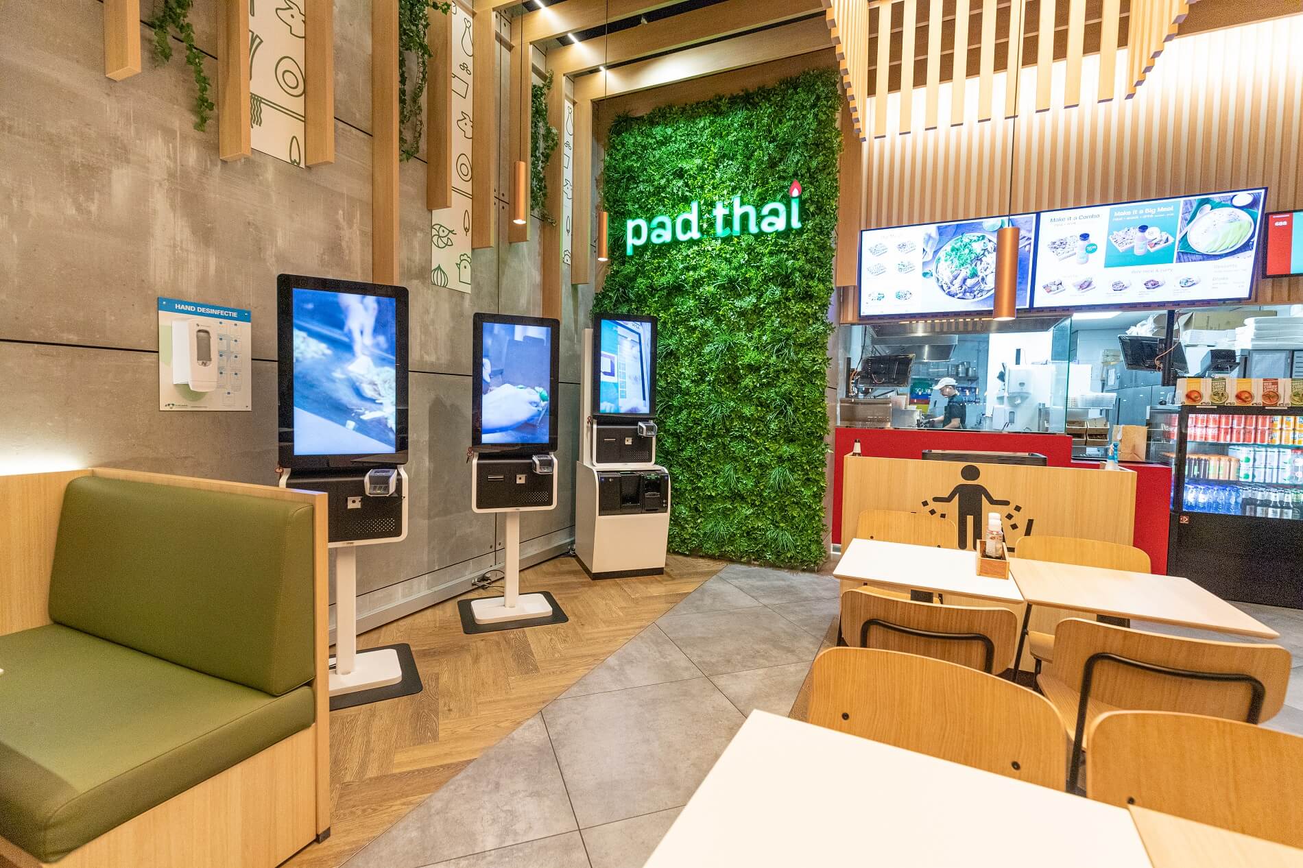 BLUE FIRE self-order kiosk bei Pad Thai Westfield Mall in Leidschendam